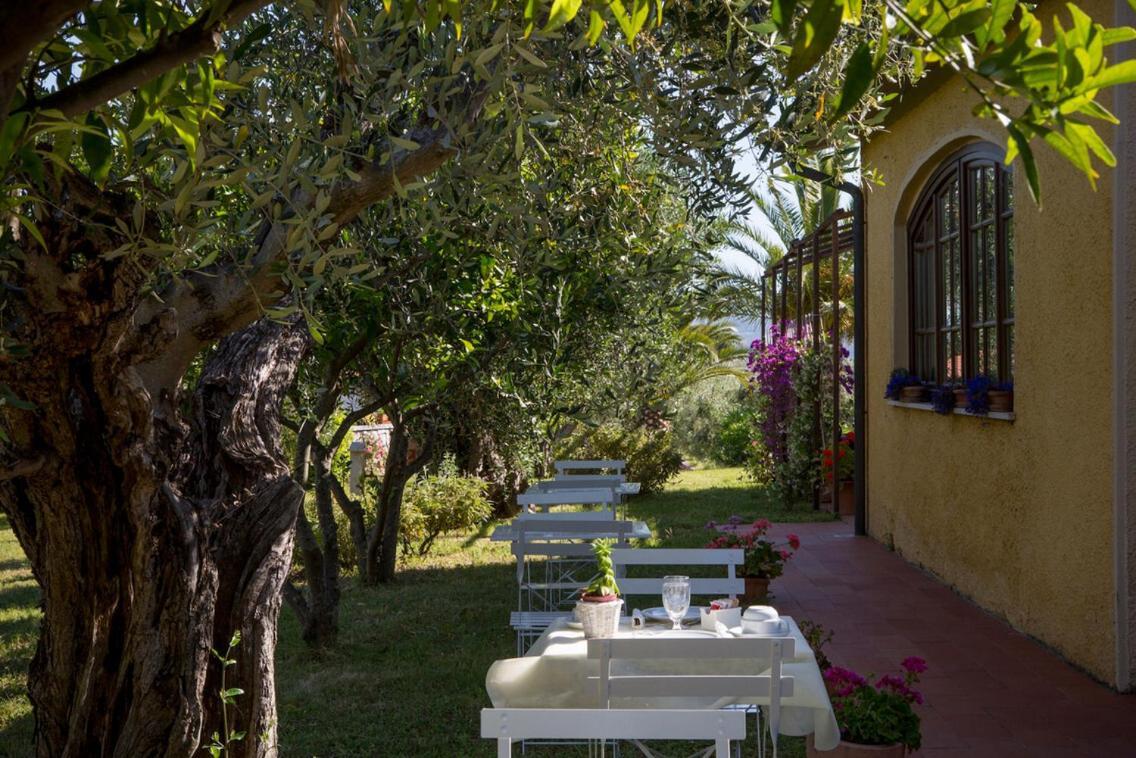 La Cipriana Villa Кастането Кардучи Екстериор снимка