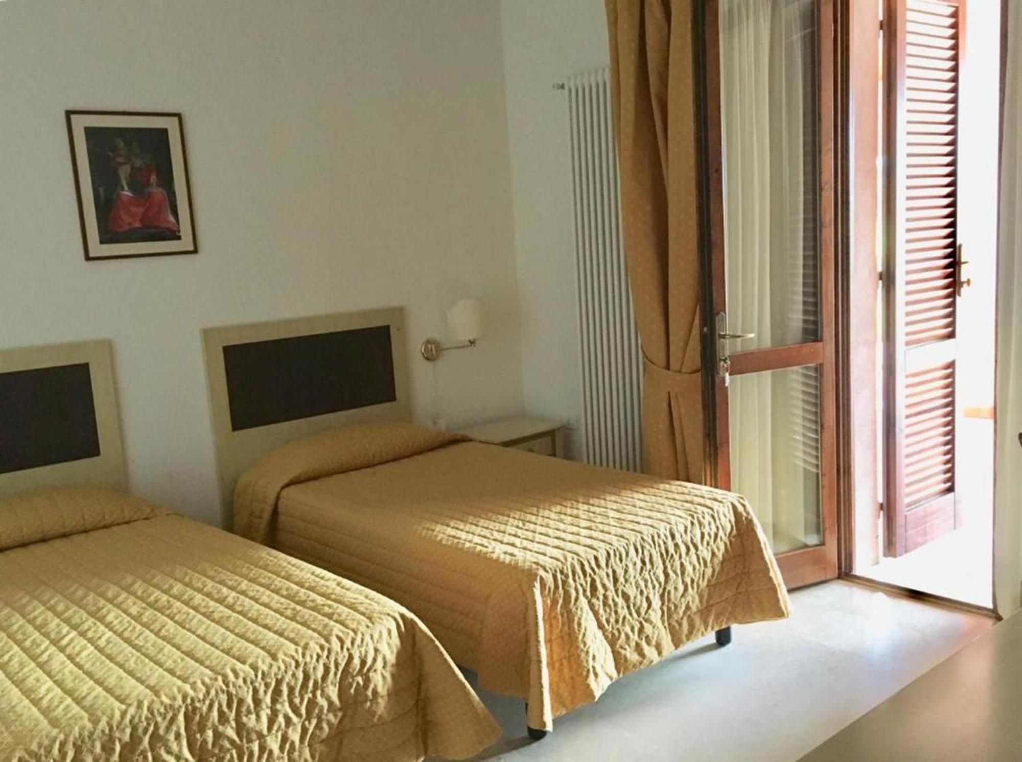 La Cipriana Villa Кастането Кардучи Екстериор снимка